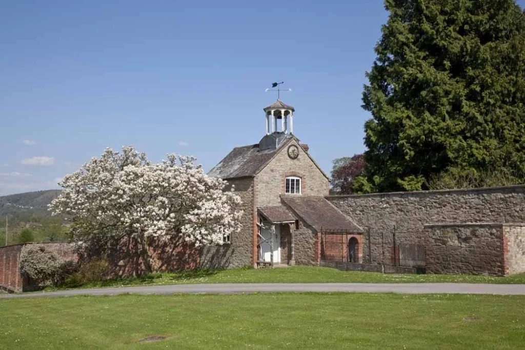 Bolthole at Barton Court